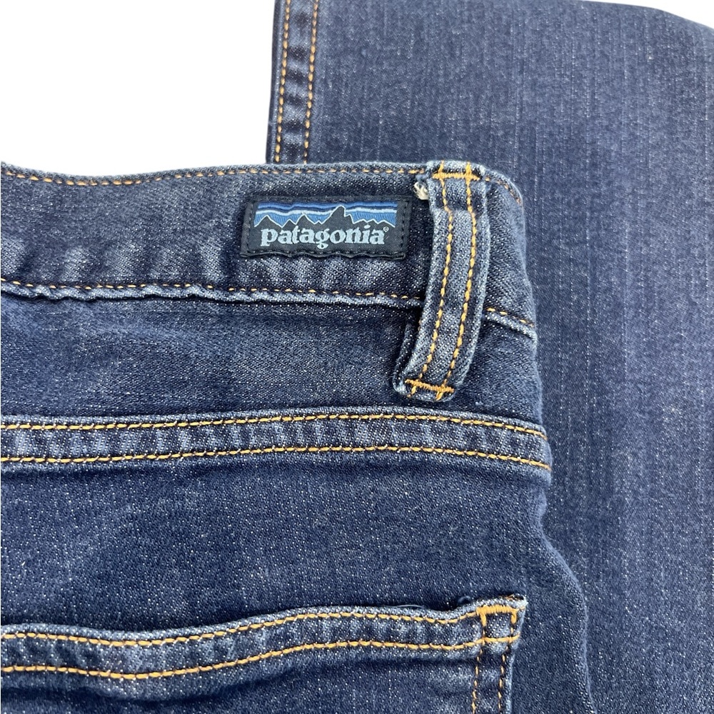 Classic Blue Women's Jeans - Picture 6 of 7